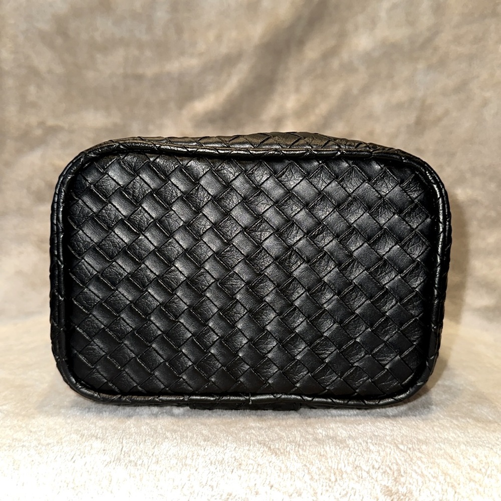 NWOT Shiseido Black Woven Zip Around Cosmetic Makeup Bag with Top Handle - Picture 7 of 7